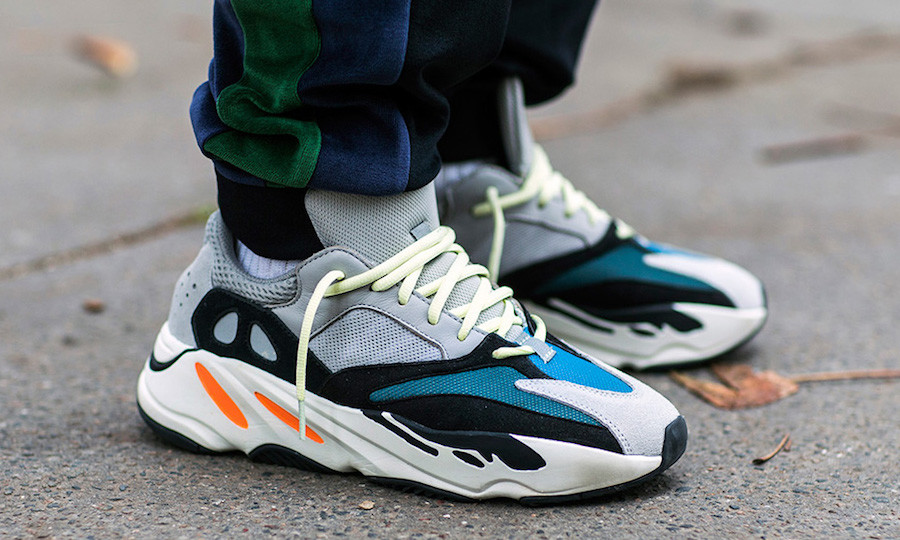 Yeezy Wave Runner 700 shirts to match 