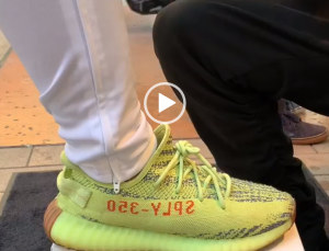 Shoe Cleaner Yeezy Boost 350 Frozen yellow